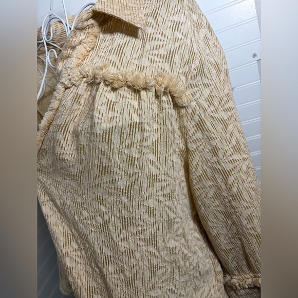 Solitaire Beige Textured Women's Blouse - Picture 3 of 7